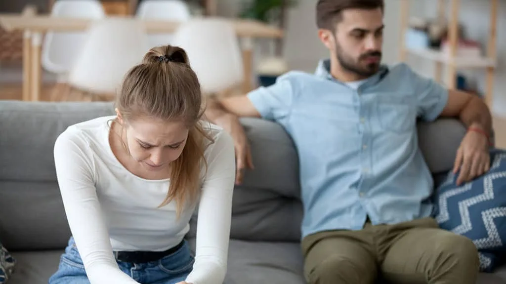 ۲۱ علل خیانت در زندگی زناشویی 13 Cheating in married life