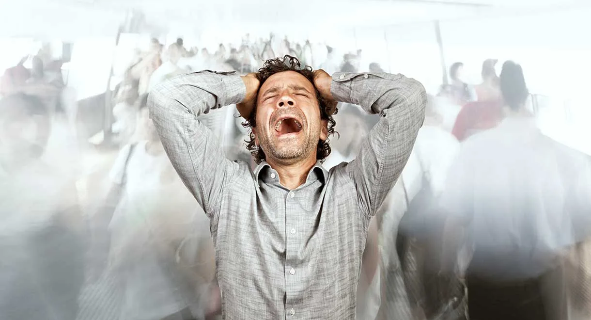 حمله پانیک چیست ؟ 14 حمله پانیک چیست ؟