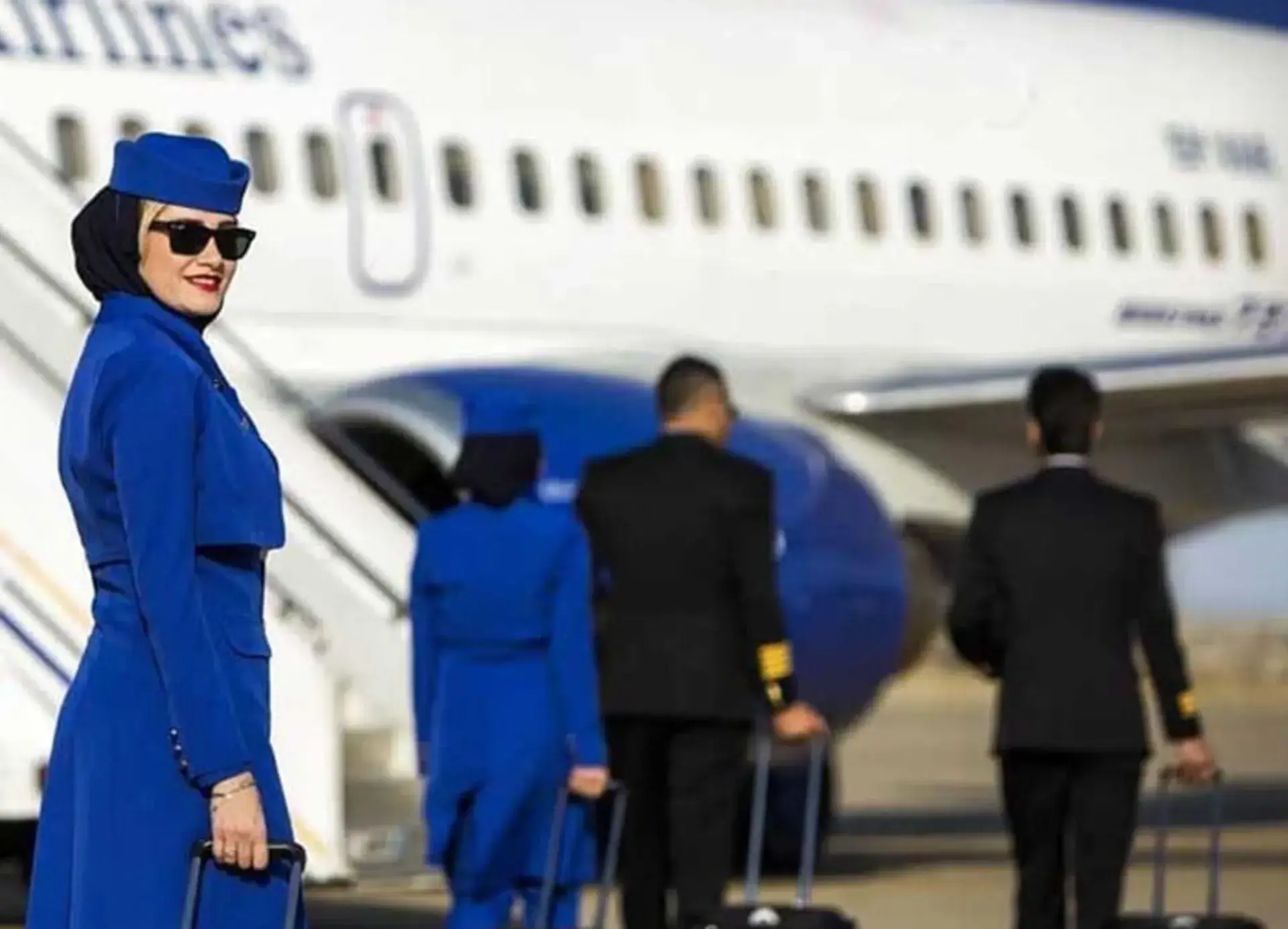 شرایط مهماندار هواپیما شدن برای بانوان