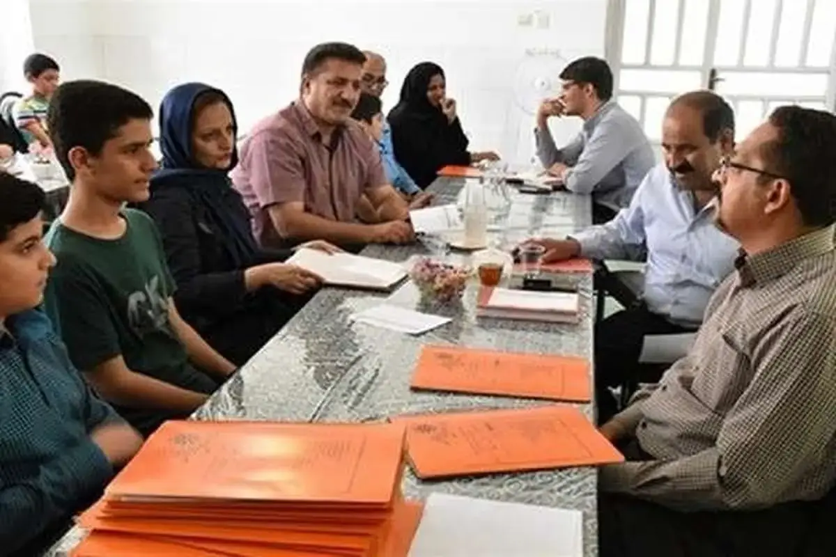 پیش ثبت‌ نام کلیه پایه‌های ورودی دوره‌های تحصیلی برای سال تحصیلی ۱۴۰۵ ۱۴۰۴