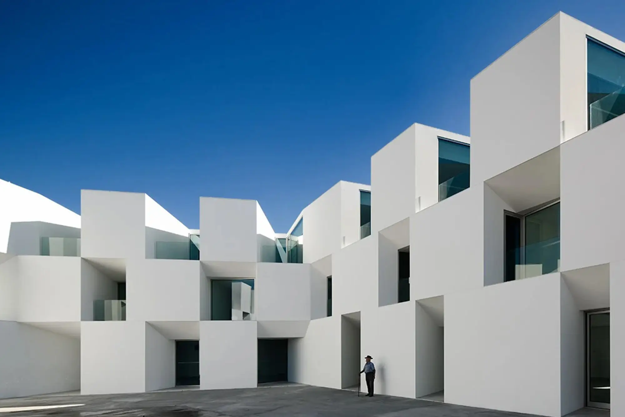 آخرین رتبه قبولی معماری دانشگاه بهشتی ۱۴۰۴ 15 آخرین رتبه قبولی معماری دانشگاه بهشتی ۱۴۰۴