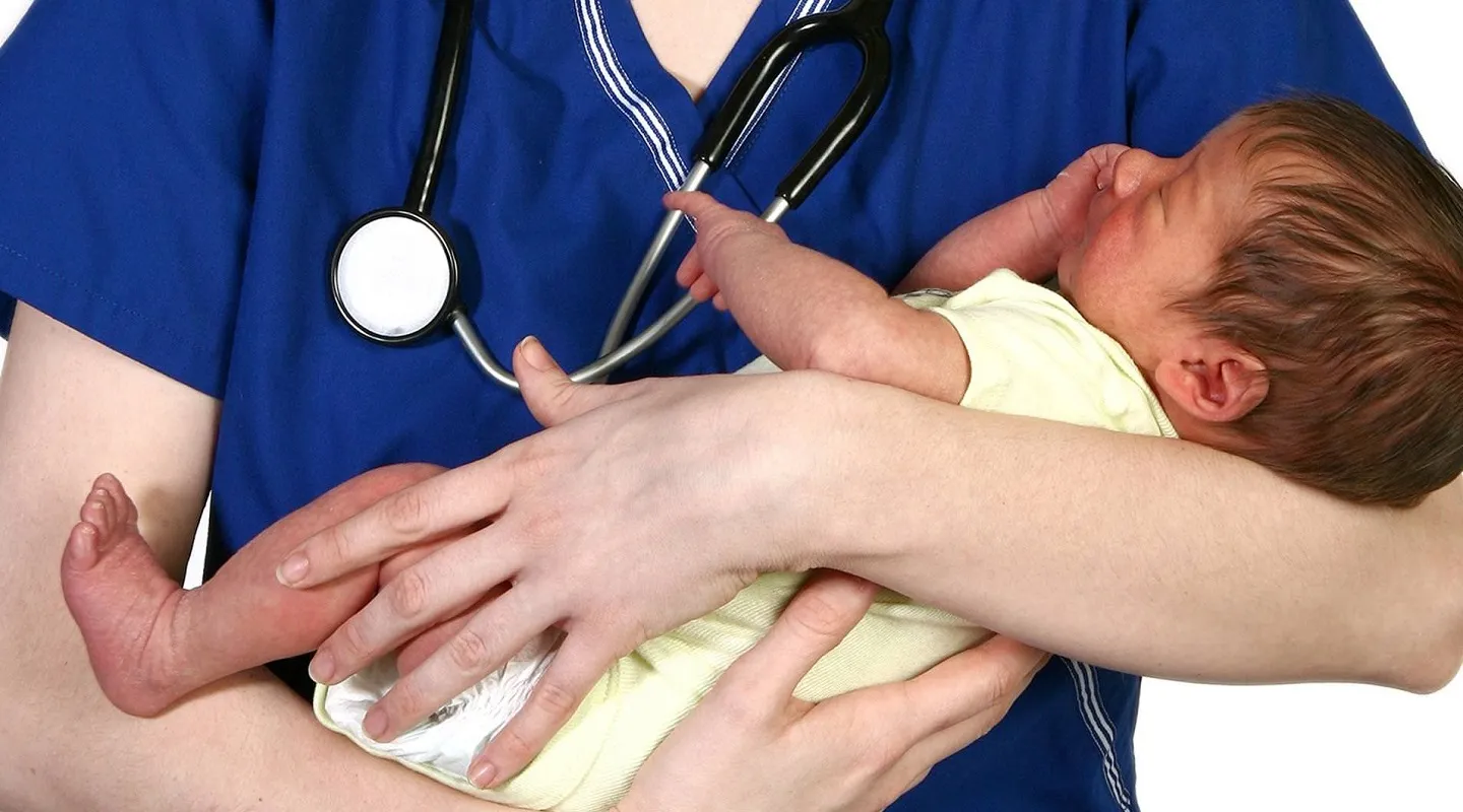 آخرین رتبه قبولی مامایی دانشگاه آزاد ۱۴۰۴ 15 آخرین رتبه قبولی مامایی دانشگاه آزاد ۱۴۰۴