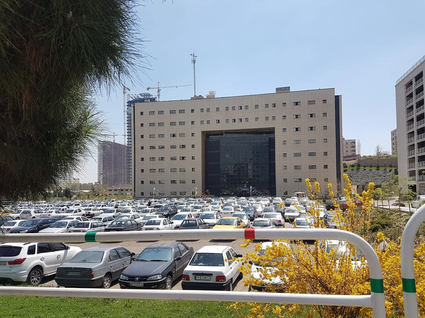 دانشگاه بقیه الله در چه شهرهایی است