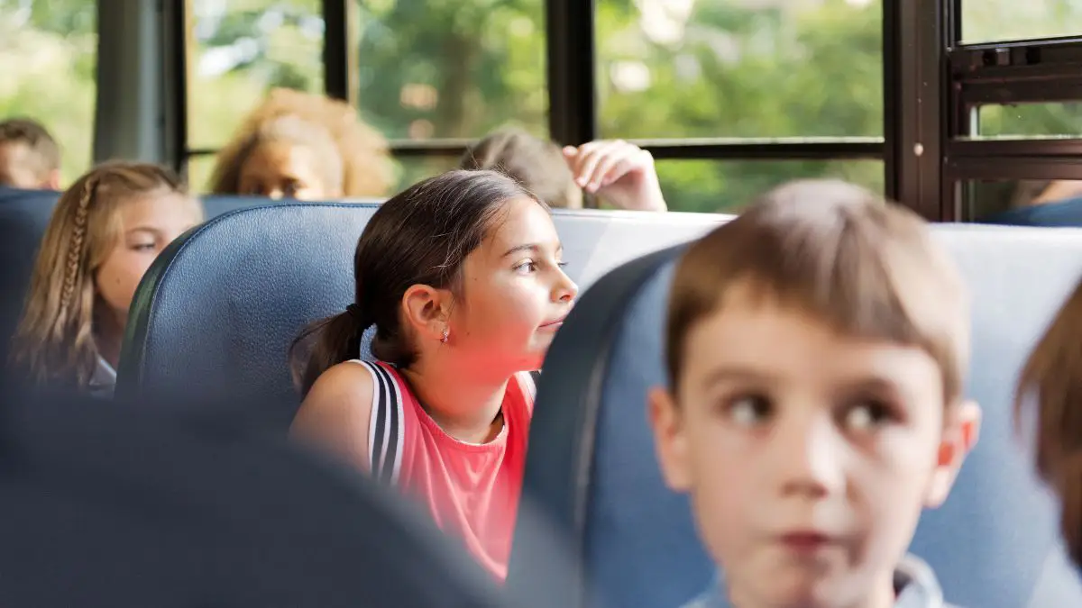 شرکت سرویس مدارس اصفهان 15 شرکت سرویس مدارس اصفهان