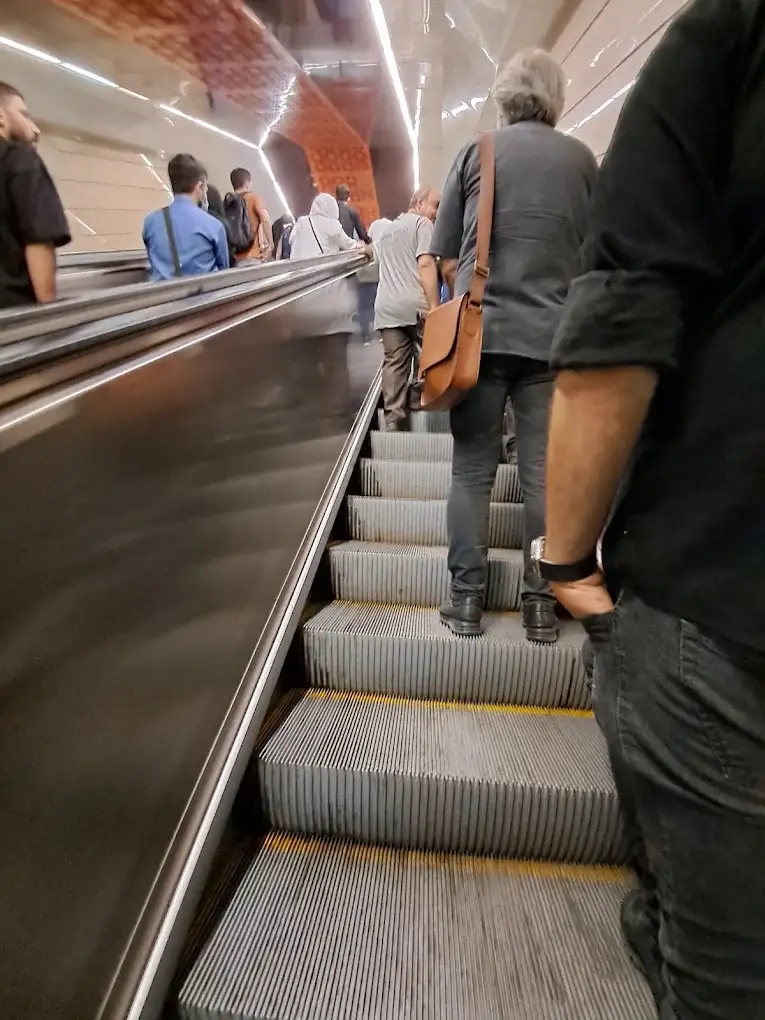 ایستگاه مترو نزدیک دانشگاه سوره 12 ایستگاه مترو نزدیک دانشگاه سوره