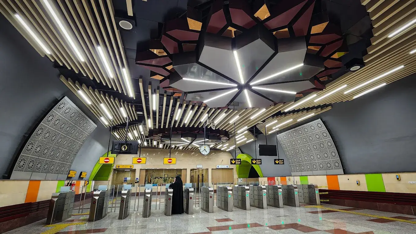 ایستگاه مترو نزدیک دانشگاه آزاد تهران غرب