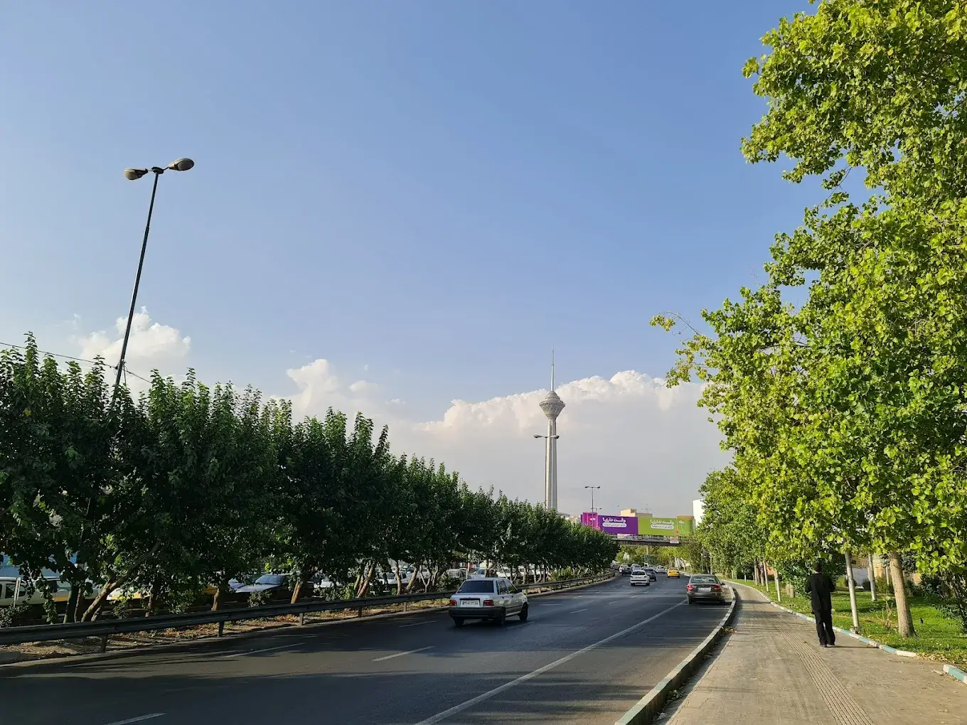 ایستگاه مترو نزدیک دانشگاه آزاد تهران غرب 12 ایستگاه مترو نزدیک دانشگاه آزاد تهران غرب