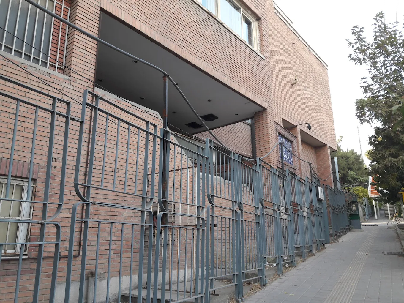 کلینیک دندانپزشکی دانشگاه شهید بهشتی 14 کلینیک دندانپزشکی دانشگاه شهید بهشتی