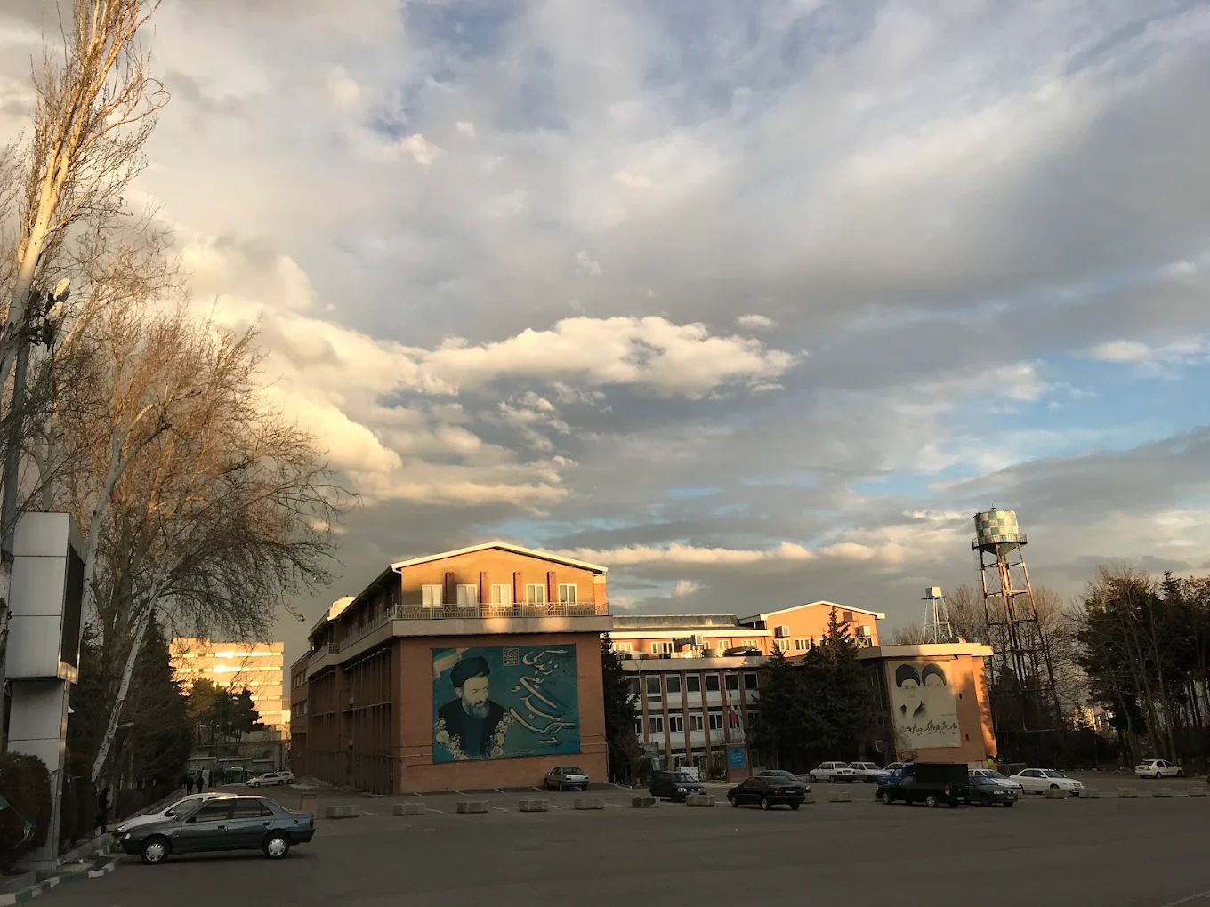 کلینیک دندانپزشکی دانشگاه شهید بهشتی 12 کلینیک دندانپزشکی دانشگاه شهید بهشتی