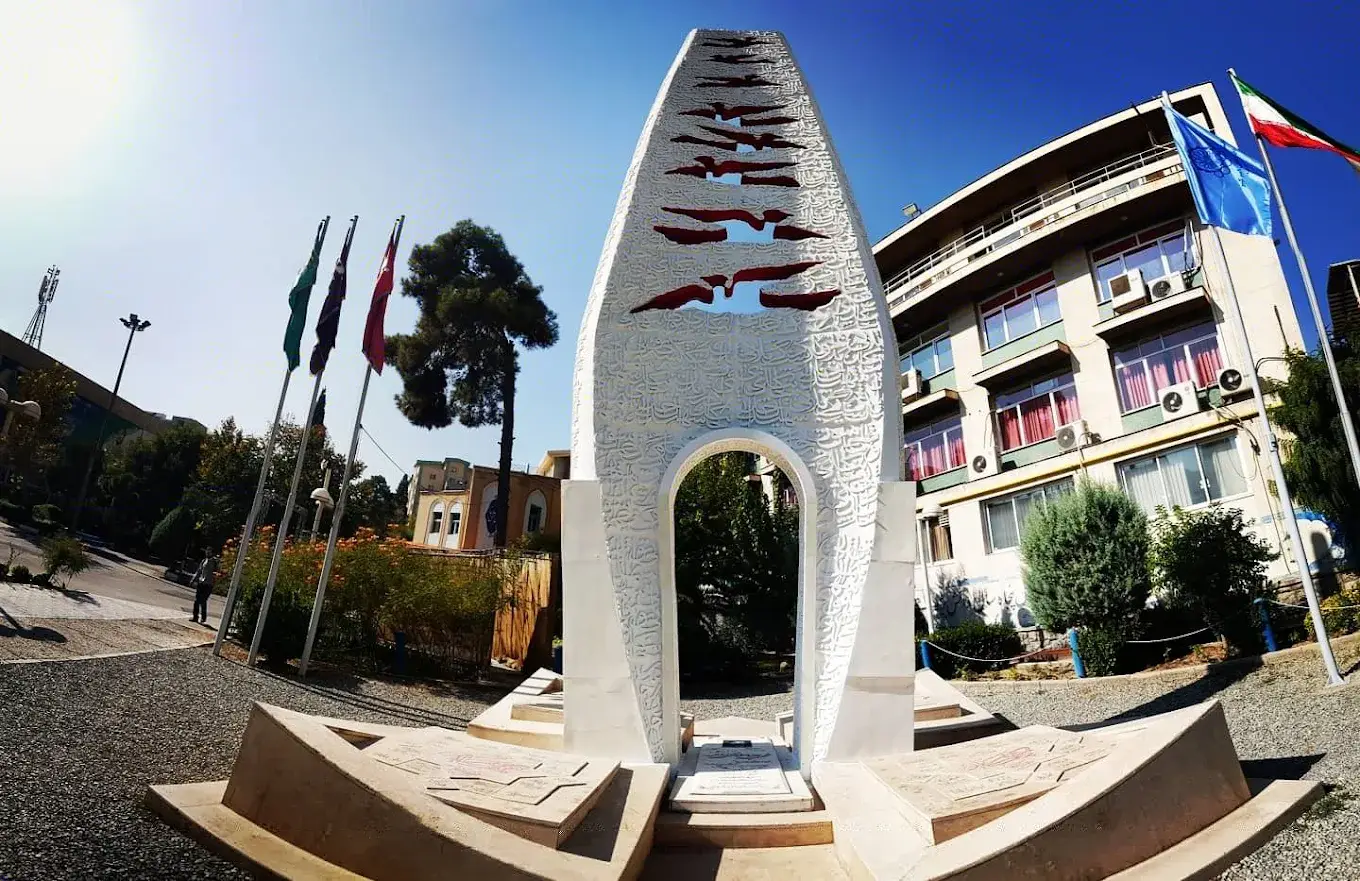 پیاده روی از مترو تئاتر شهر تا دانشگاه امیرکبیر 17 پیاده روی از مترو تئاتر شهر تا دانشگاه امیرکبیر