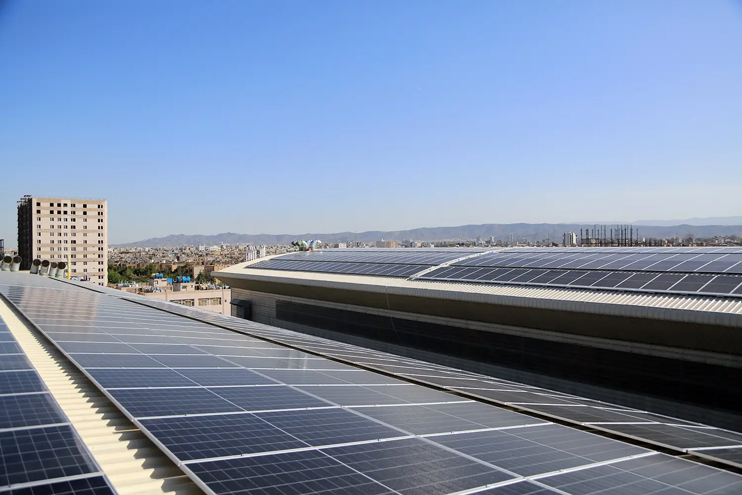 آغاز ثبت نام نیروگاه های خورشیدی پشت بامی در سامانه مهرسان 14 آغاز ثبت نام نیروگاه های خورشیدی پشت بامی در سامانه مهرسان