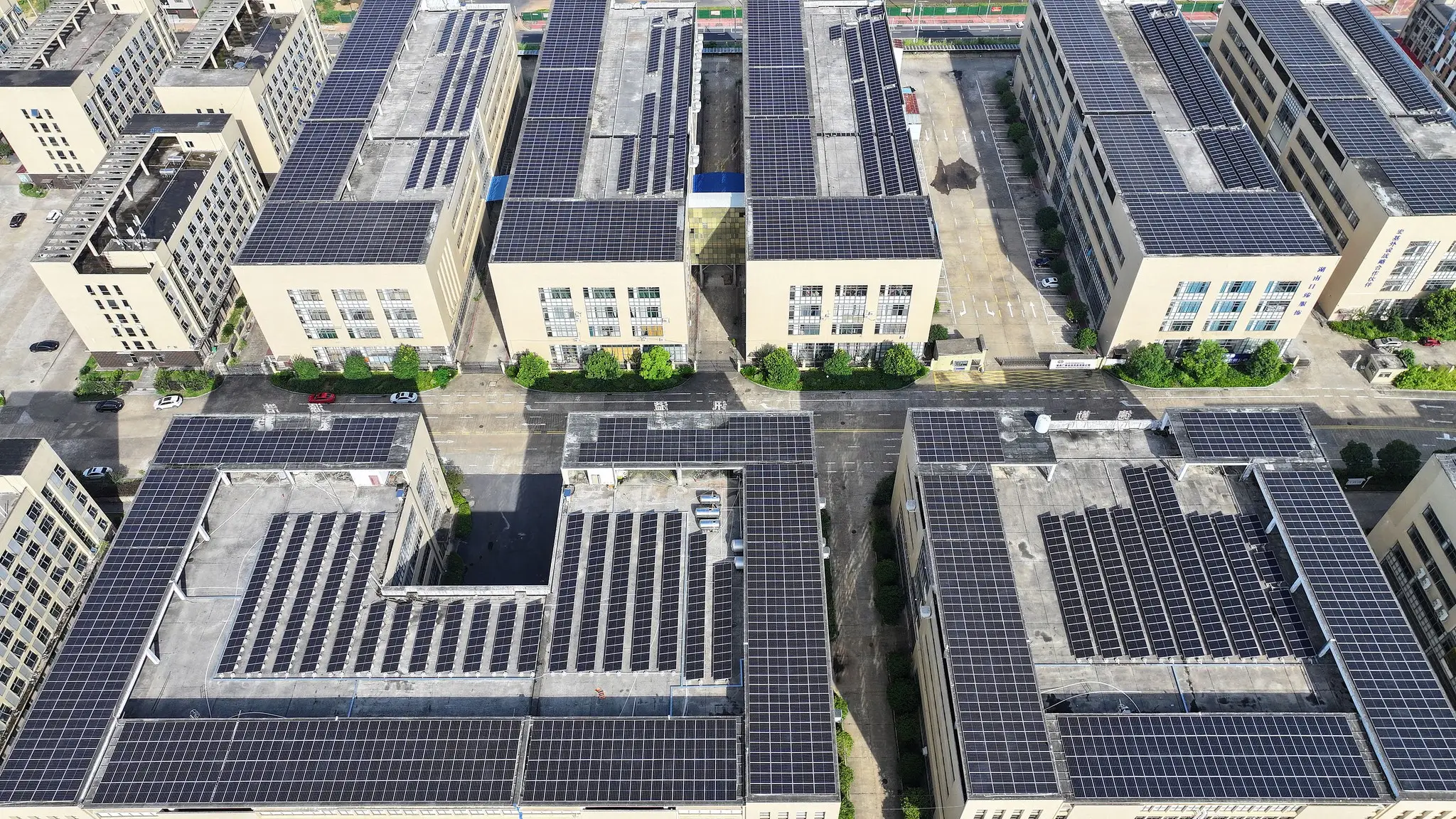 آغاز ثبت نام نیروگاه های خورشیدی پشت بامی در سامانه مهرسان 17 آغاز ثبت نام نیروگاه های خورشیدی پشت بامی در سامانه مهرسان